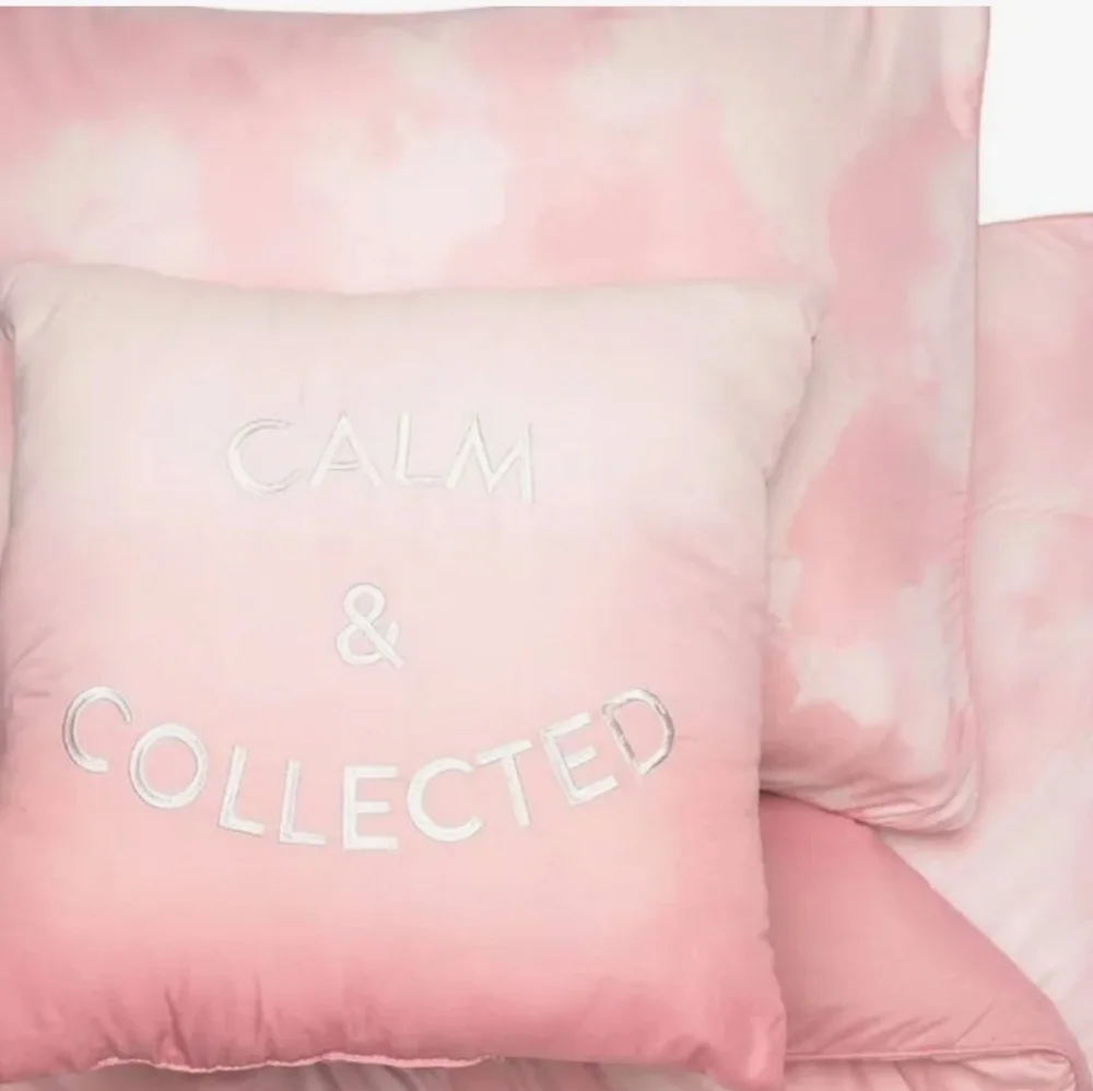 BCBG 8-PIECE BED IN A BAG SET, Queen, Calm & Collected,Pink,Retail $195.00 USD